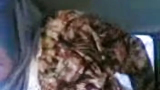 ქერა ბებია სექსაობა ანალური ბიკინი გოგო